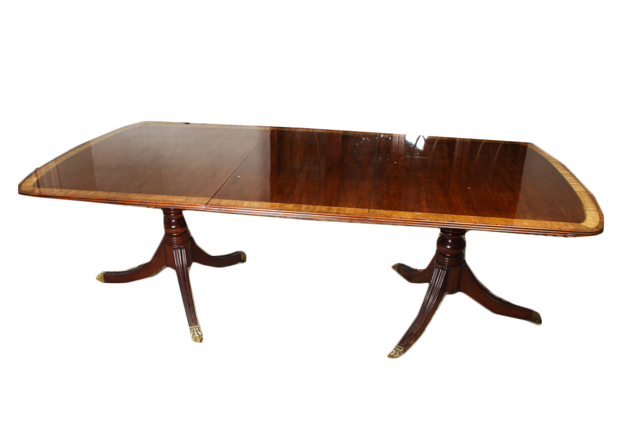 wellington hall dining table