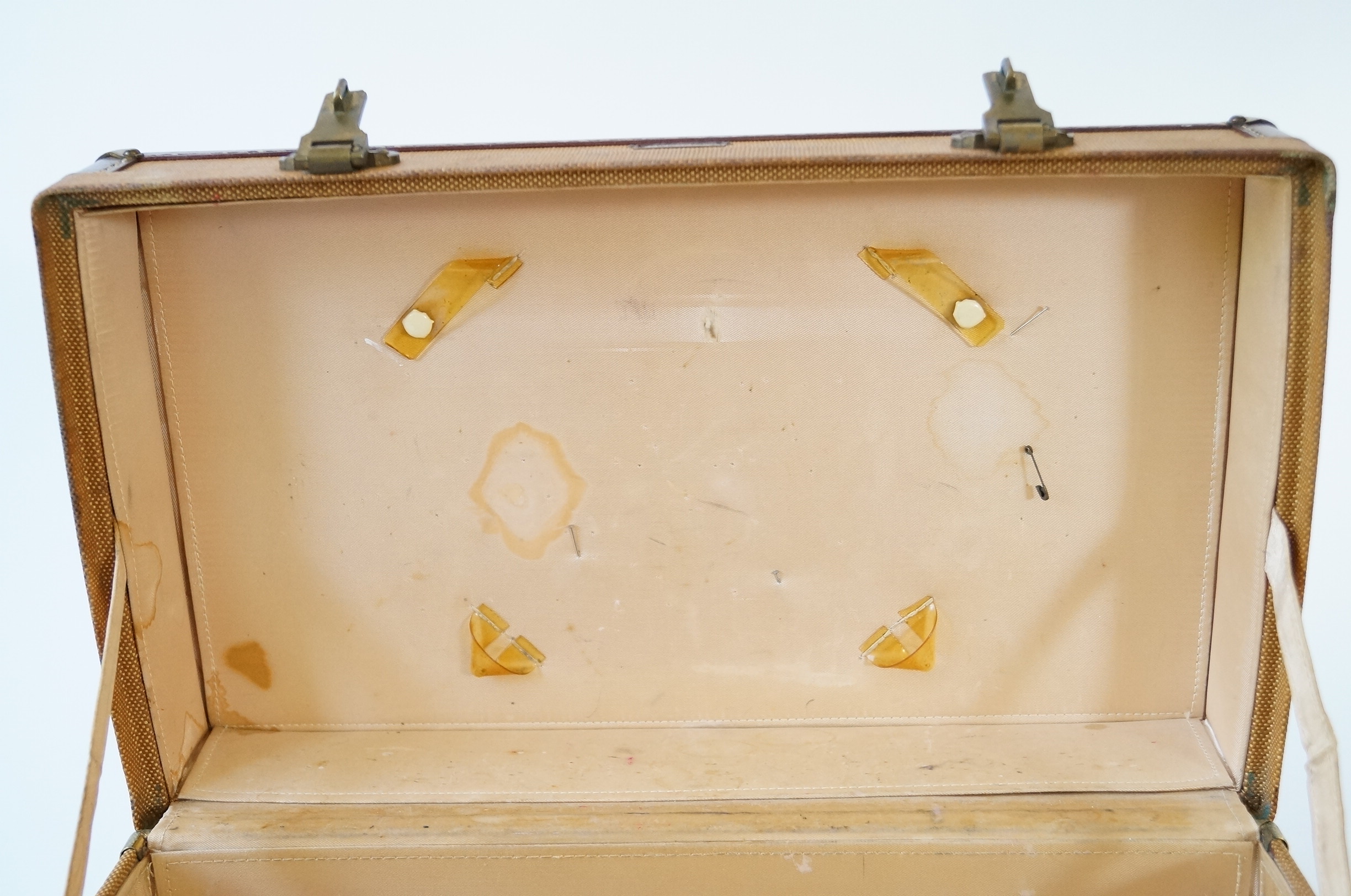 Vintage Hartmann Skymate Train Case EBTH