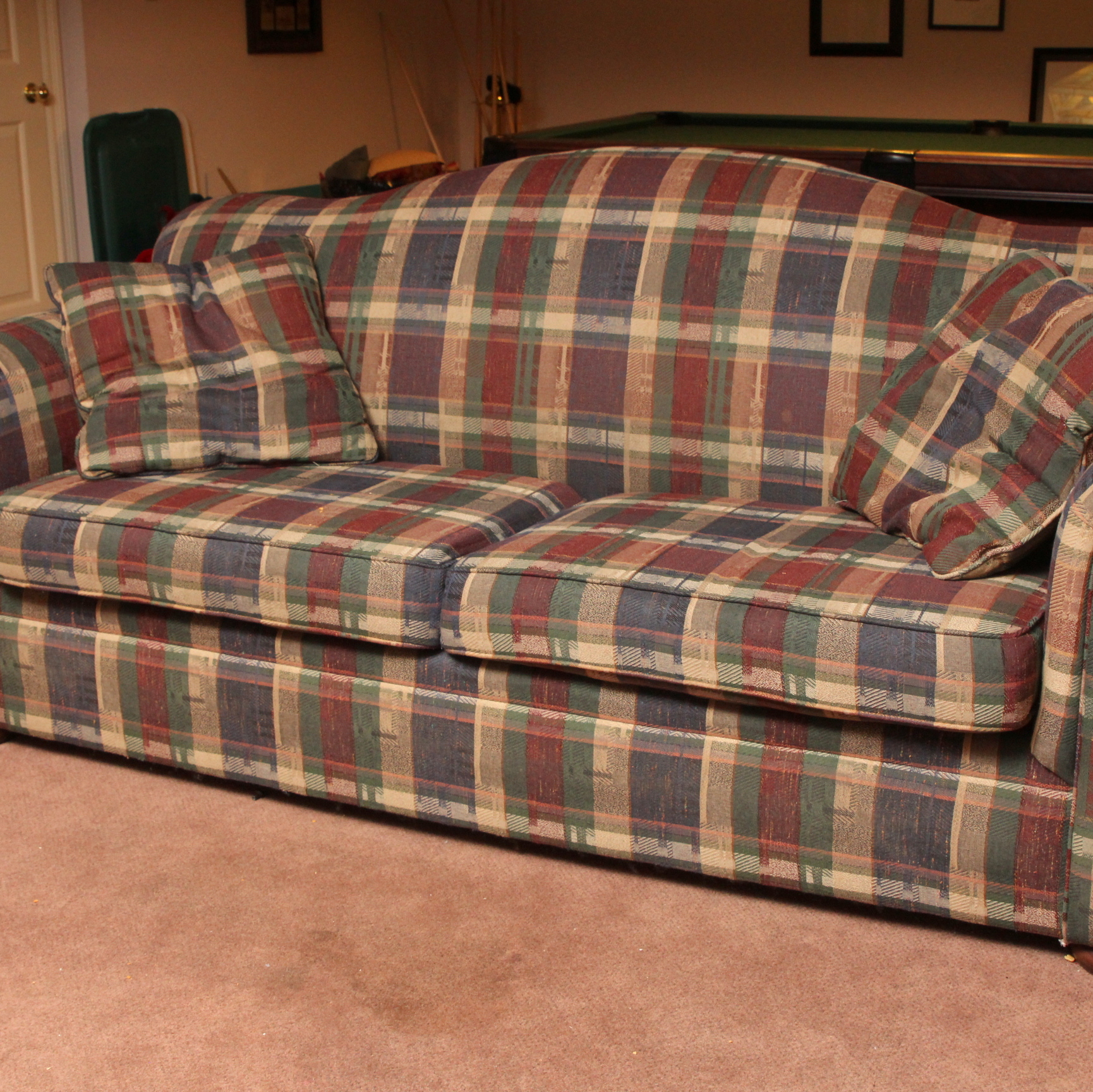 Hampton House Plaid Sofa EBTH
