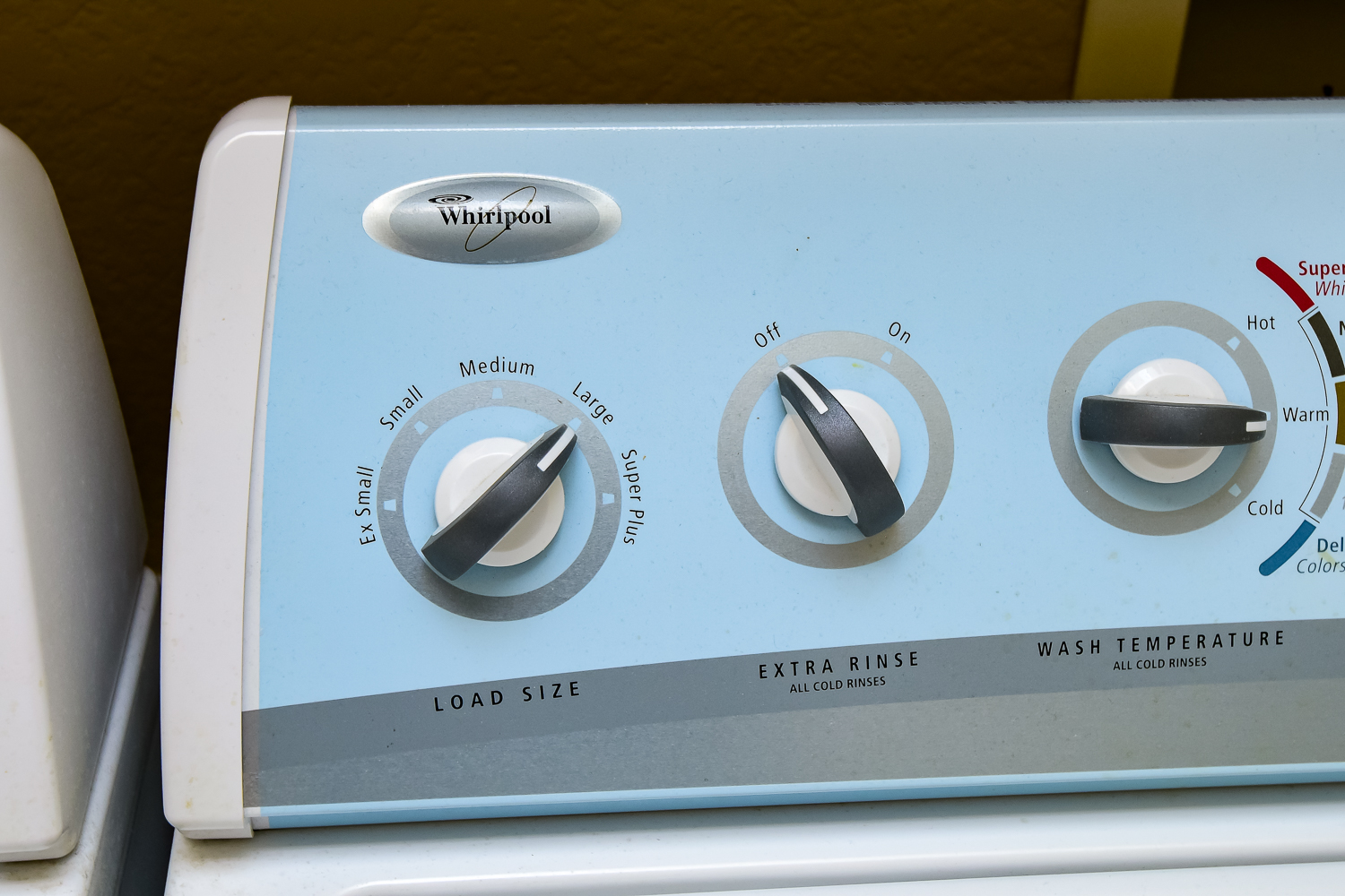 Whirlpool Washer and Dryer Set EBTH