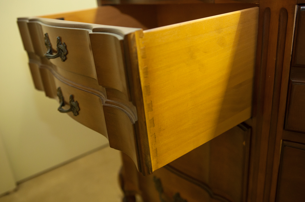 White Furniture Company French Provincial Style Chest of Drawers EBTH