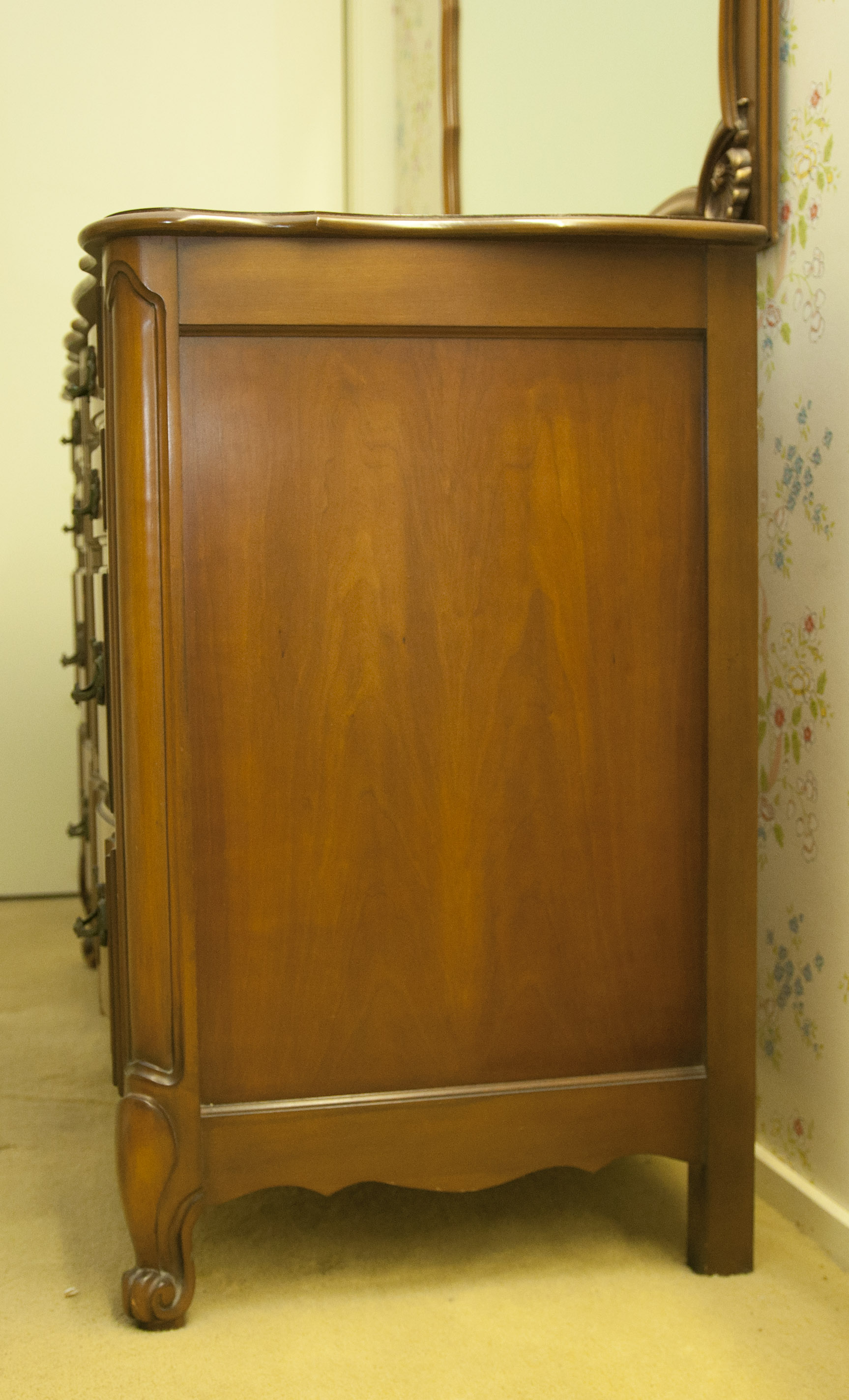 White Furniture Company French Provincial Style Chest of Drawers EBTH