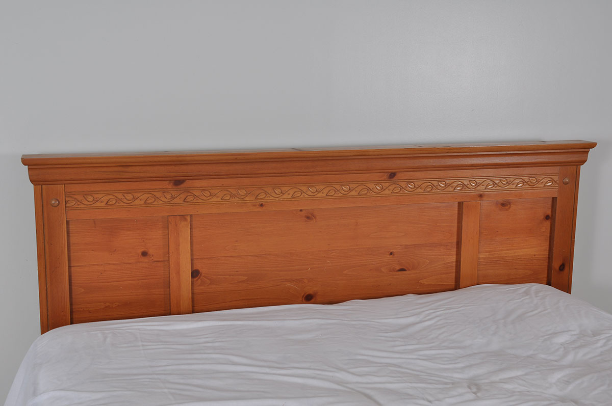 Full Size Knotty Pine Headboard and Footboard with Frame EBTH