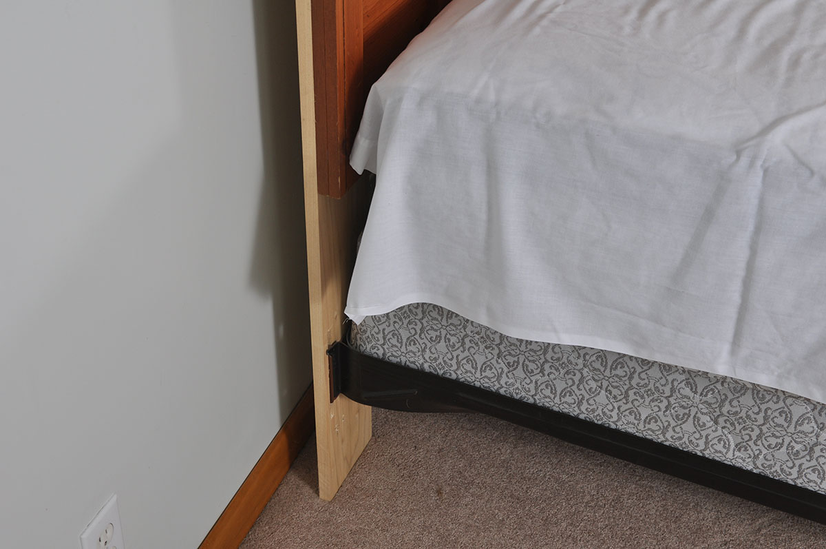 Full Size Knotty Pine Headboard and Footboard with Frame EBTH