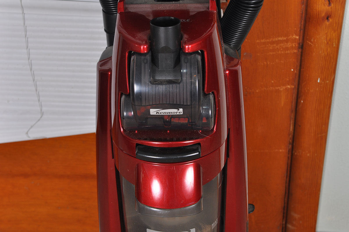 Kenmore GrabNGo 12 Amp Upright Hepa Bagless Vacuum EBTH