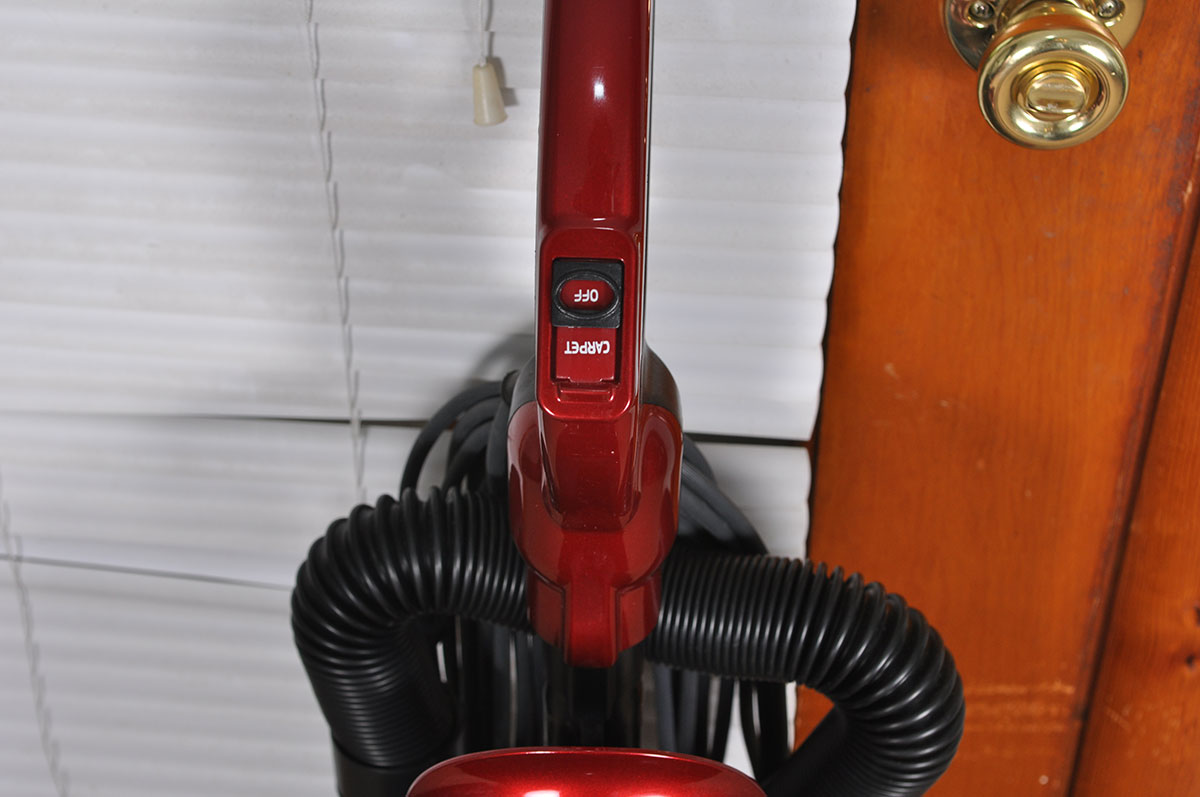 Kenmore GrabNGo 12 Amp Upright Hepa Bagless Vacuum EBTH