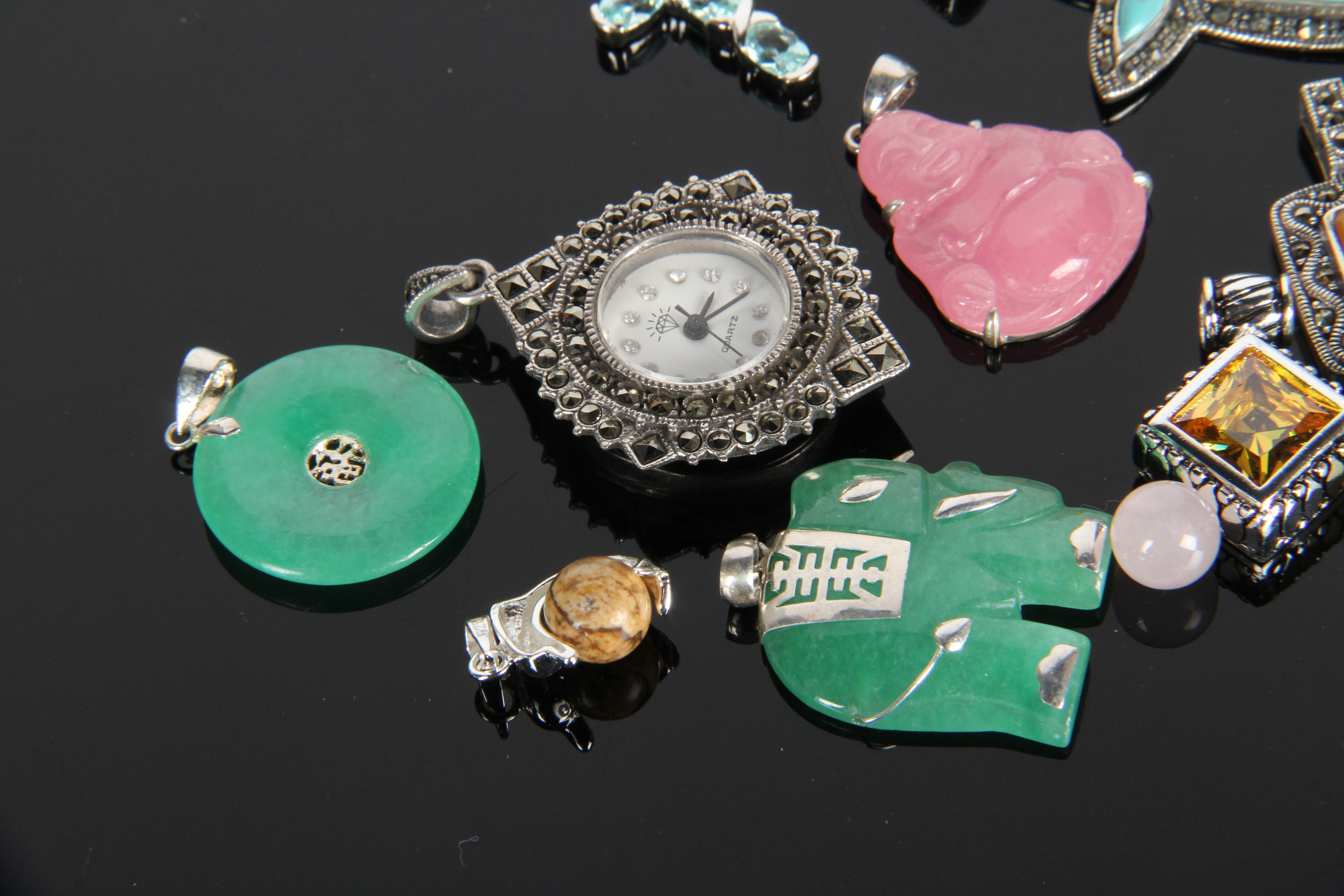 Assortment of Sterling Silver Pendants EBTH