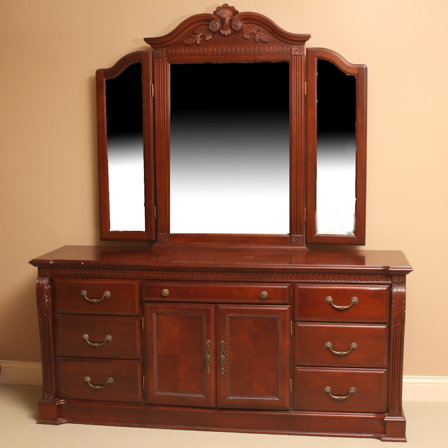 Mahogany Veneer Dresser With Tri Fold Mirror Ebth
