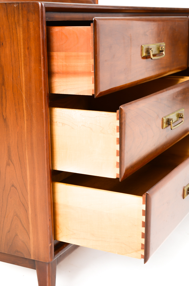 Mid Century Modern Heywood Wakefield Cherry Dresser with Mirror EBTH