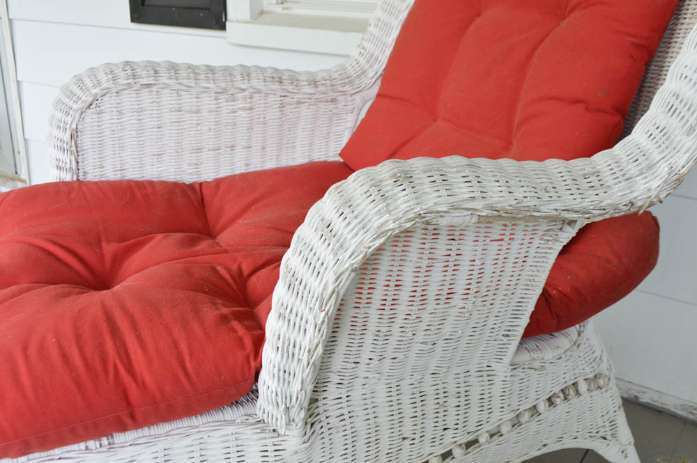 Wicker Chaise Lounge and Wicker Table EBTH