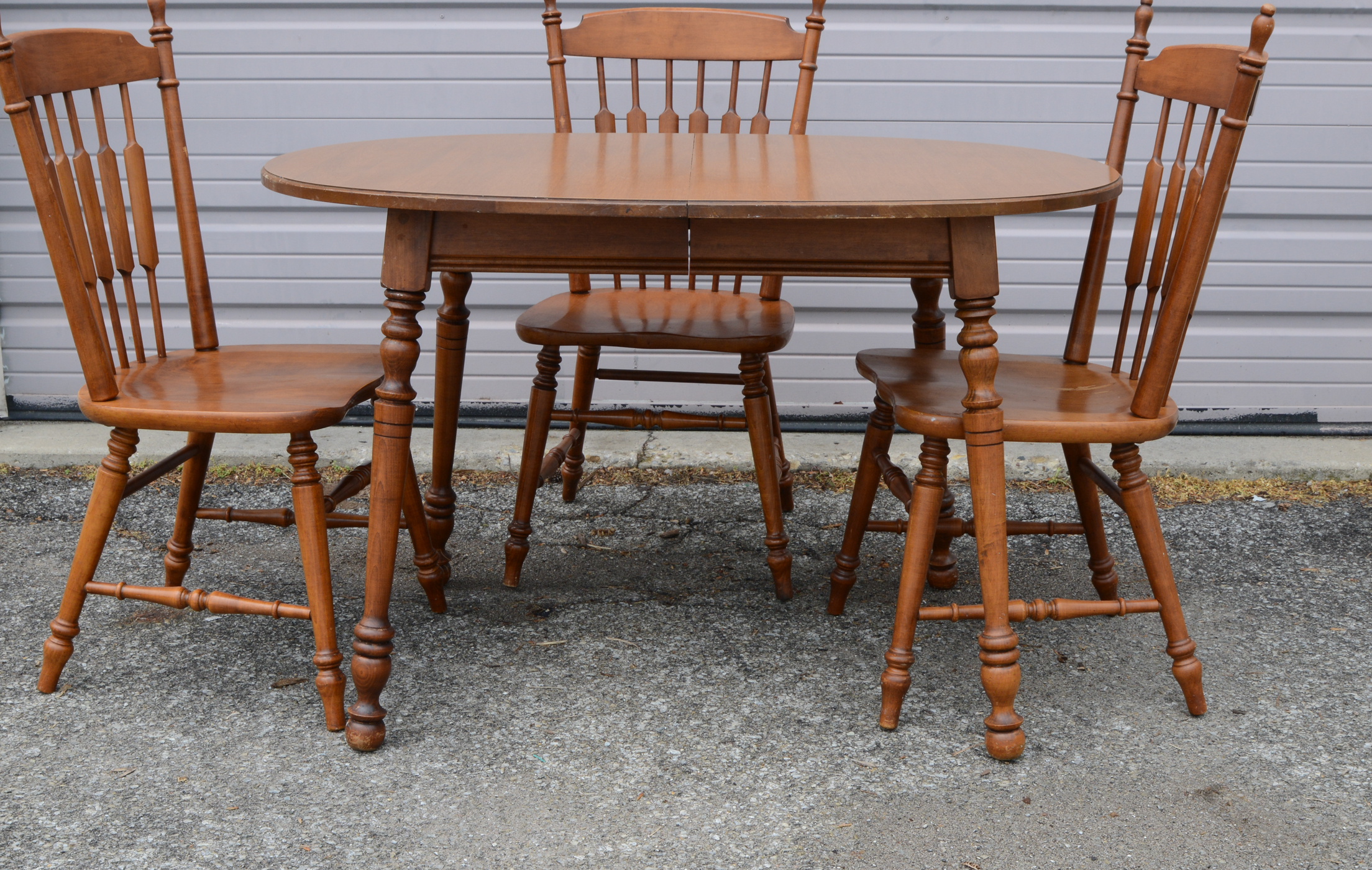 Vintage Tell City "Andover" Rock Maple Dining Table and Charis EBTH