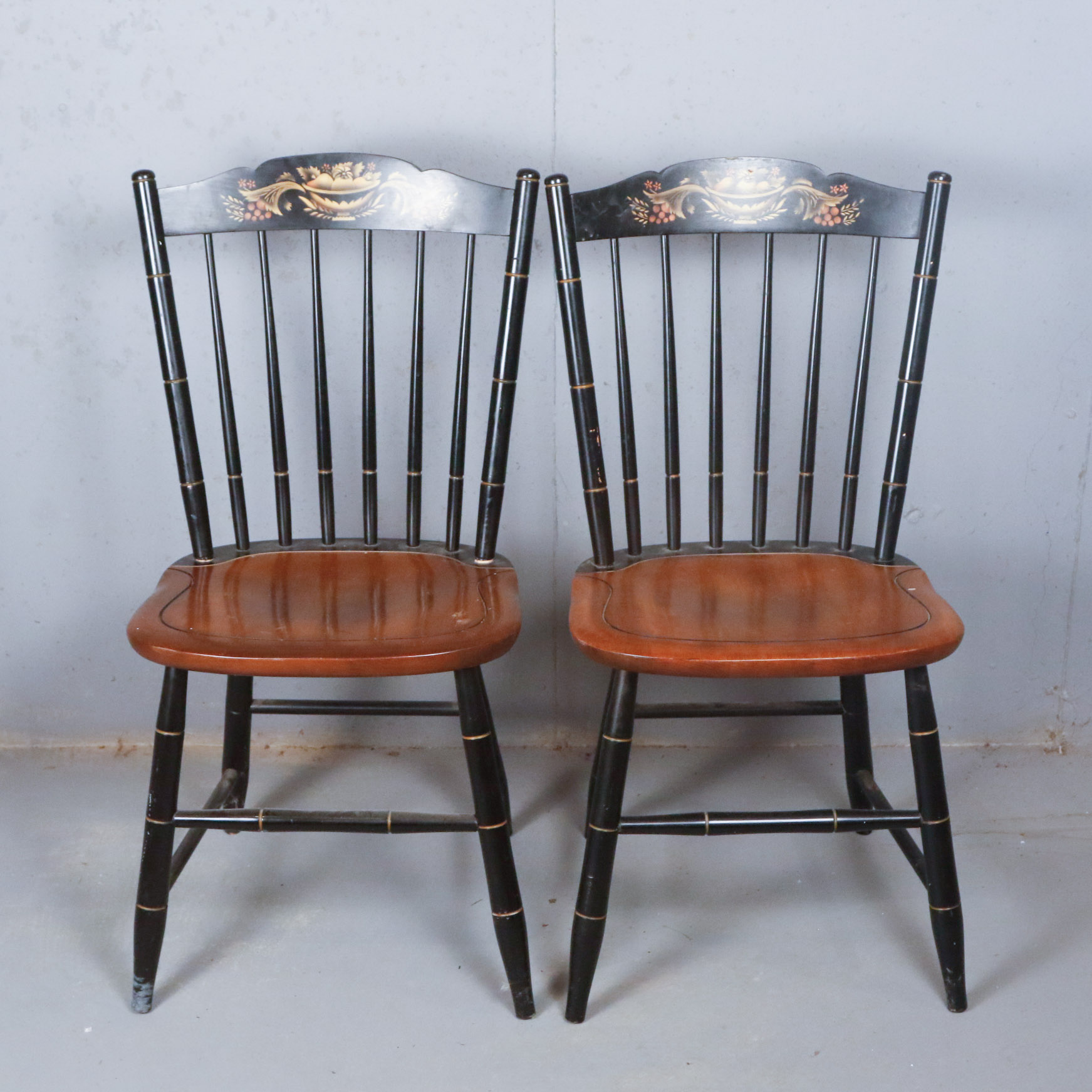 Pair of Spindle Back Hitchcock Chairs with Cushions EBTH