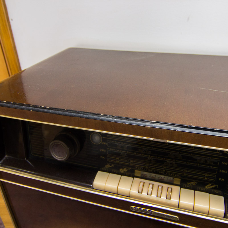 Vintage Grundig Majestic 7050 Console Radio with Rex PerpetuumElner Record Player EBTH