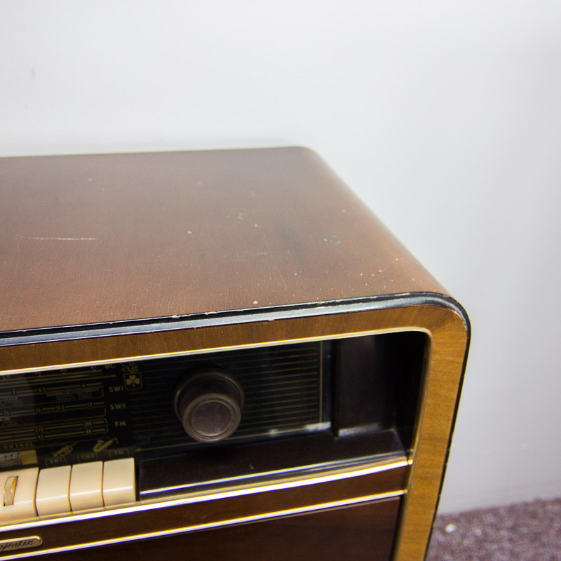 Vintage Grundig Majestic 7050 Console Radio with Rex PerpetuumElner Record Player EBTH