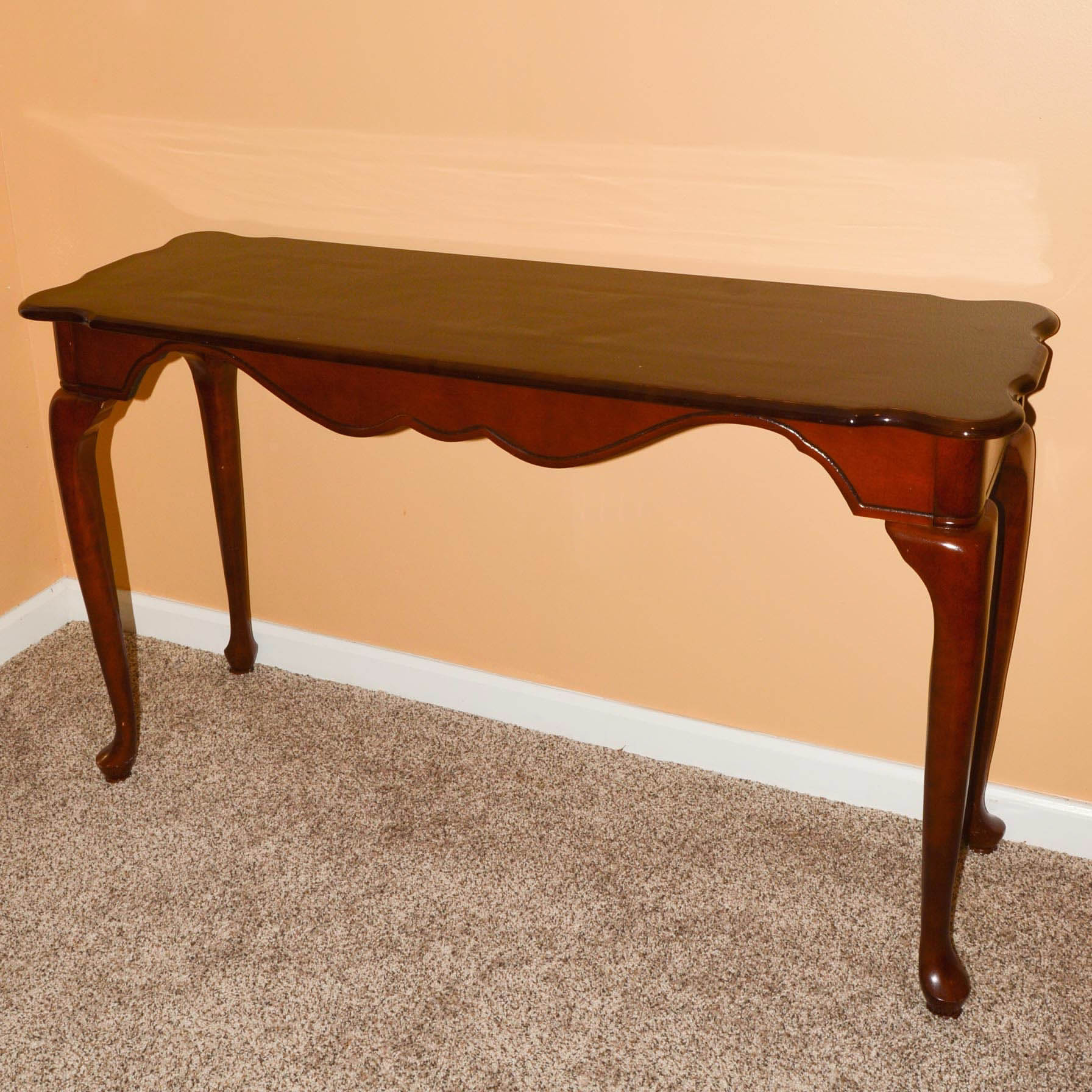 Queen Anne Style Console Table EBTH