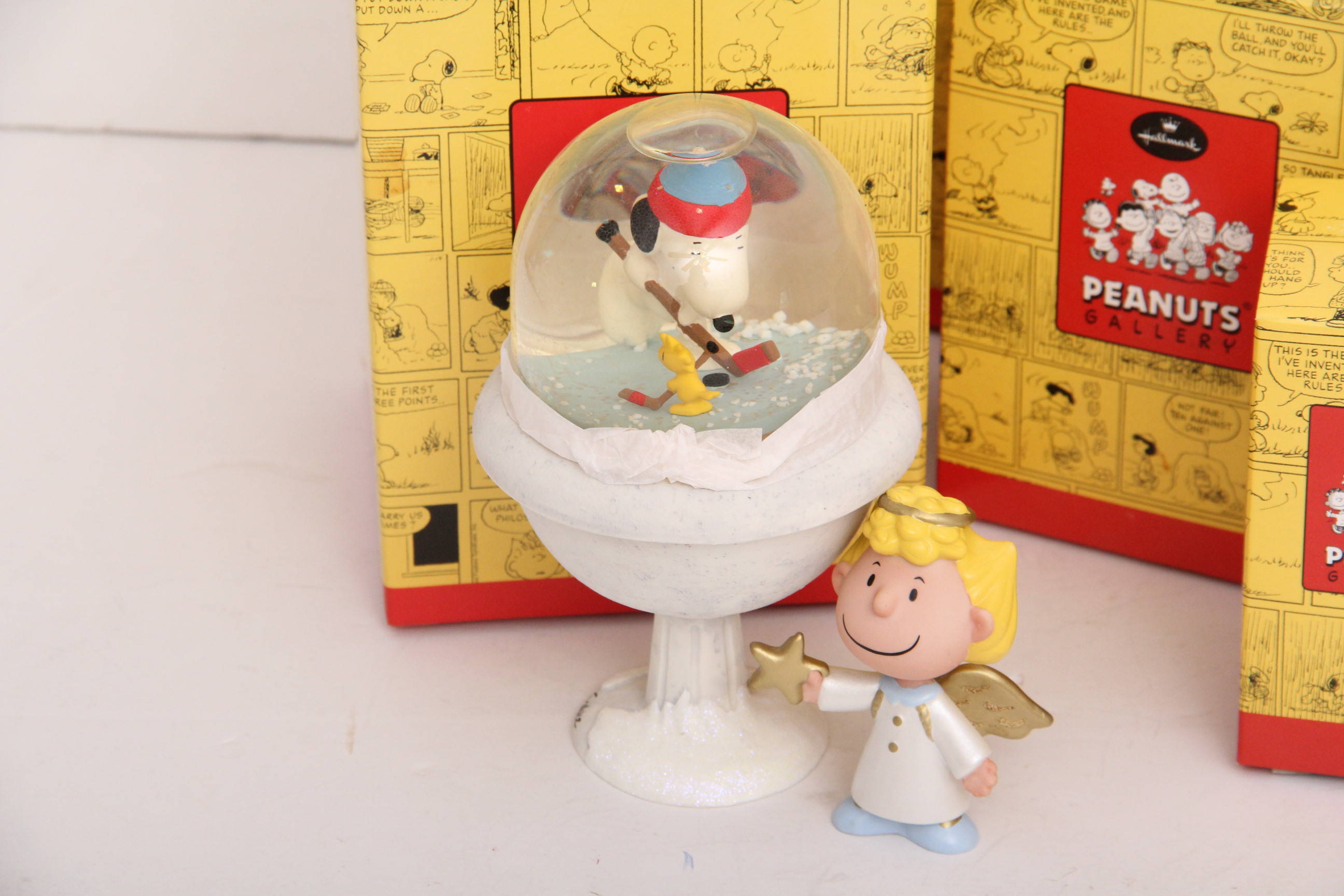 Hallmark Peanuts Gallery Collection Snoopy and Peanuts Gang Figurines EBTH