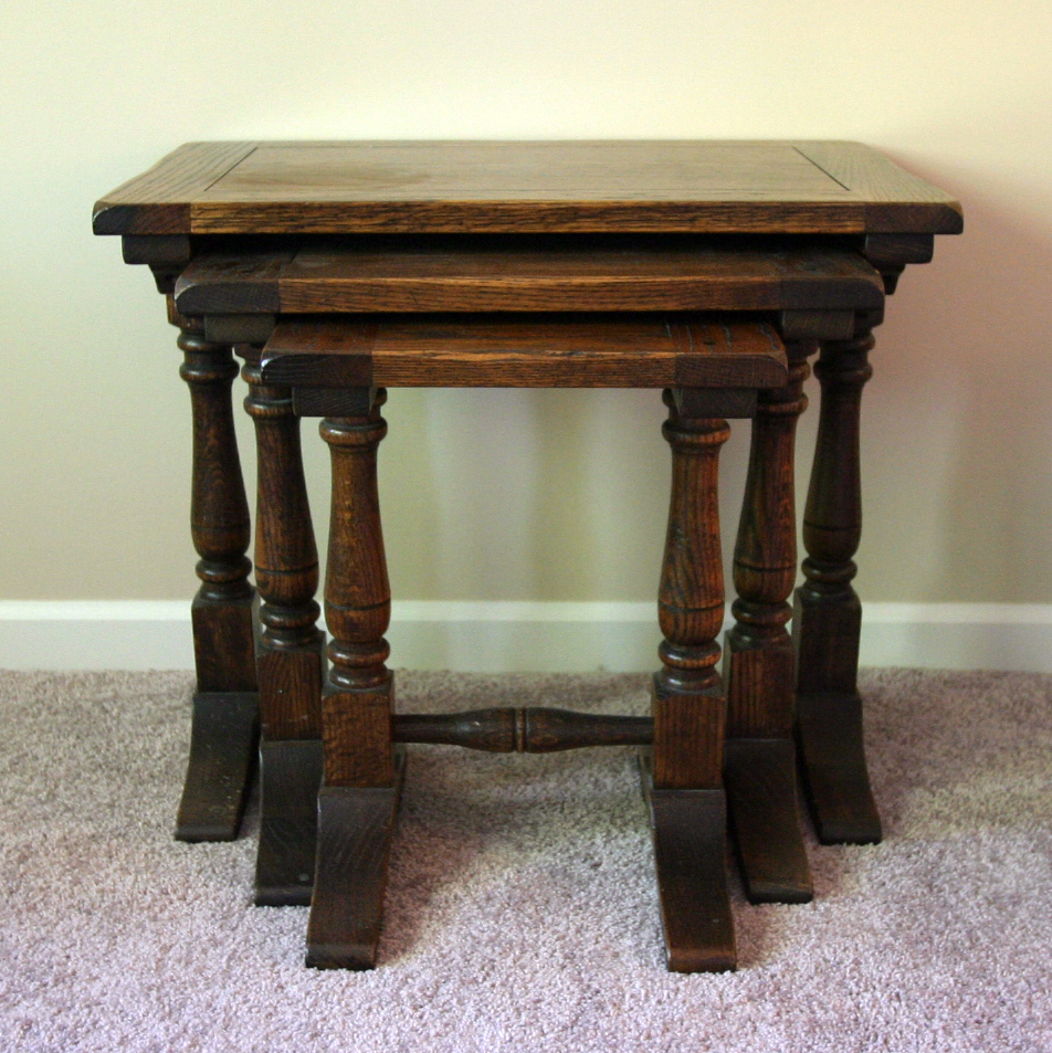 Vintage Oak Nesting Tables EBTH