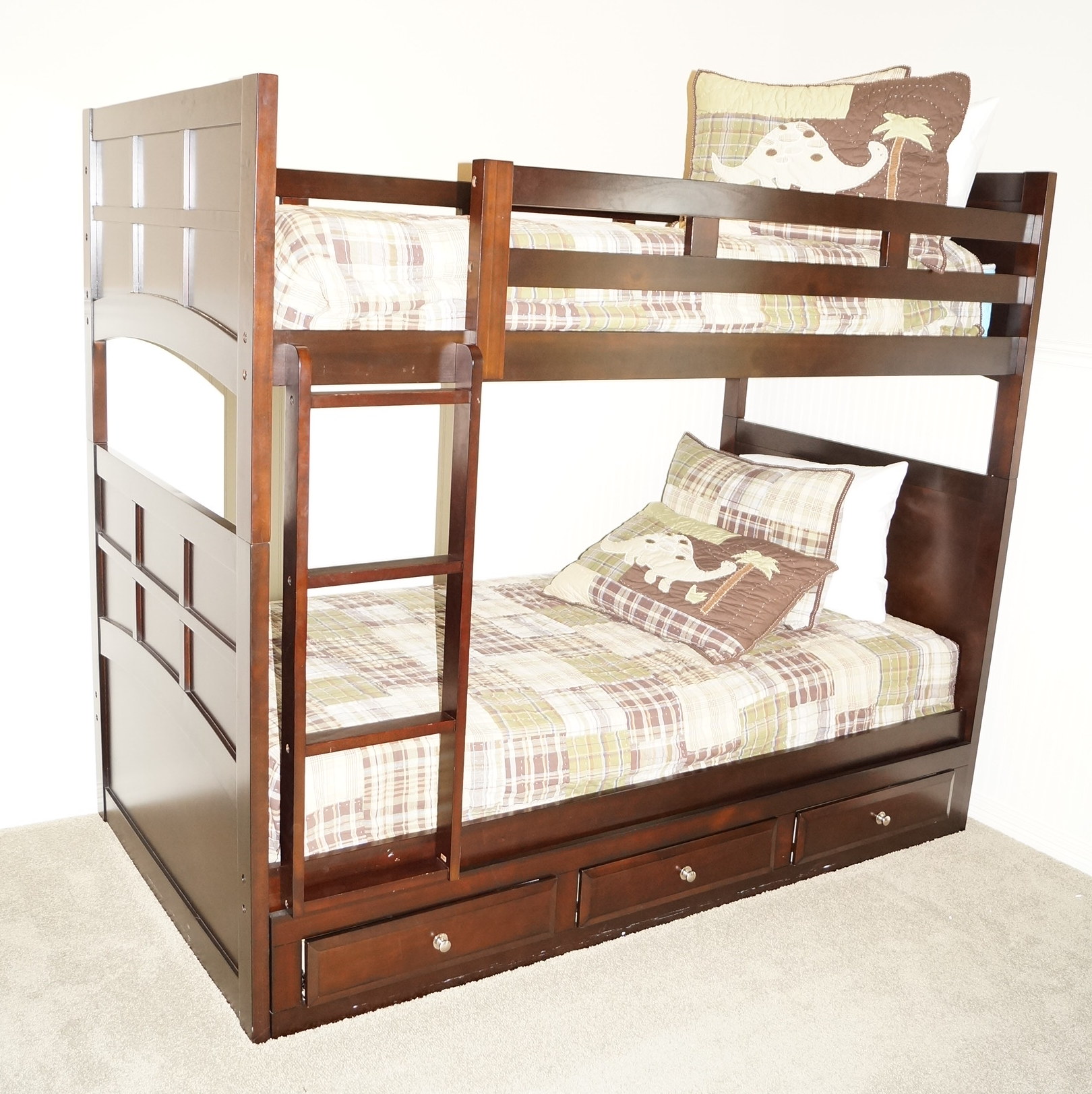 Coastal Fine Furniture Twin Sized Bunk Bed Ebth