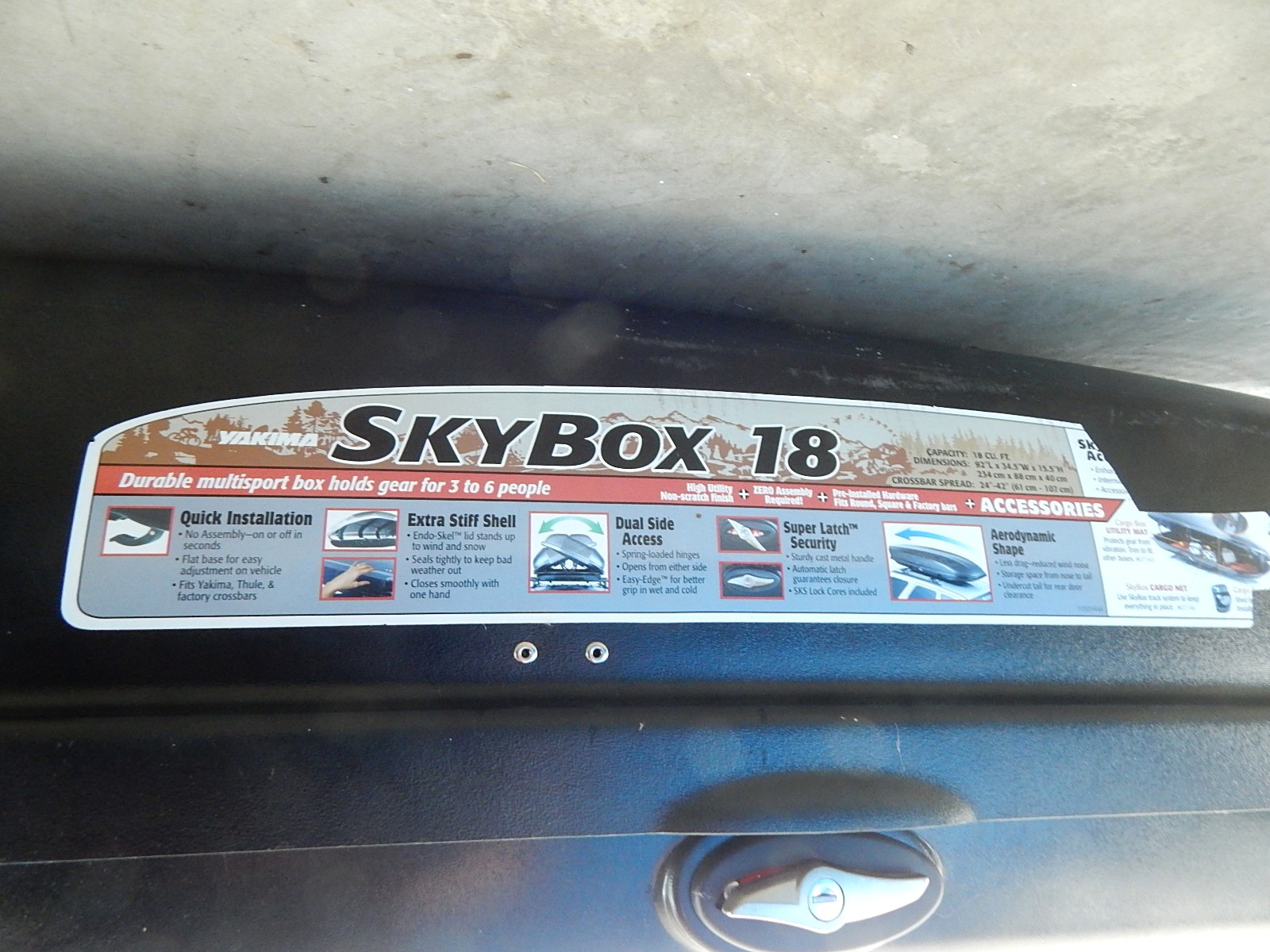 Yakima SkyBox 18 CarTop Luggage Carrier EBTH