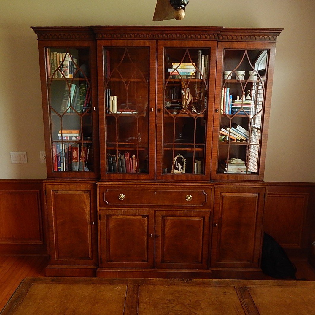 Large Henredon Breakfront China EBTH