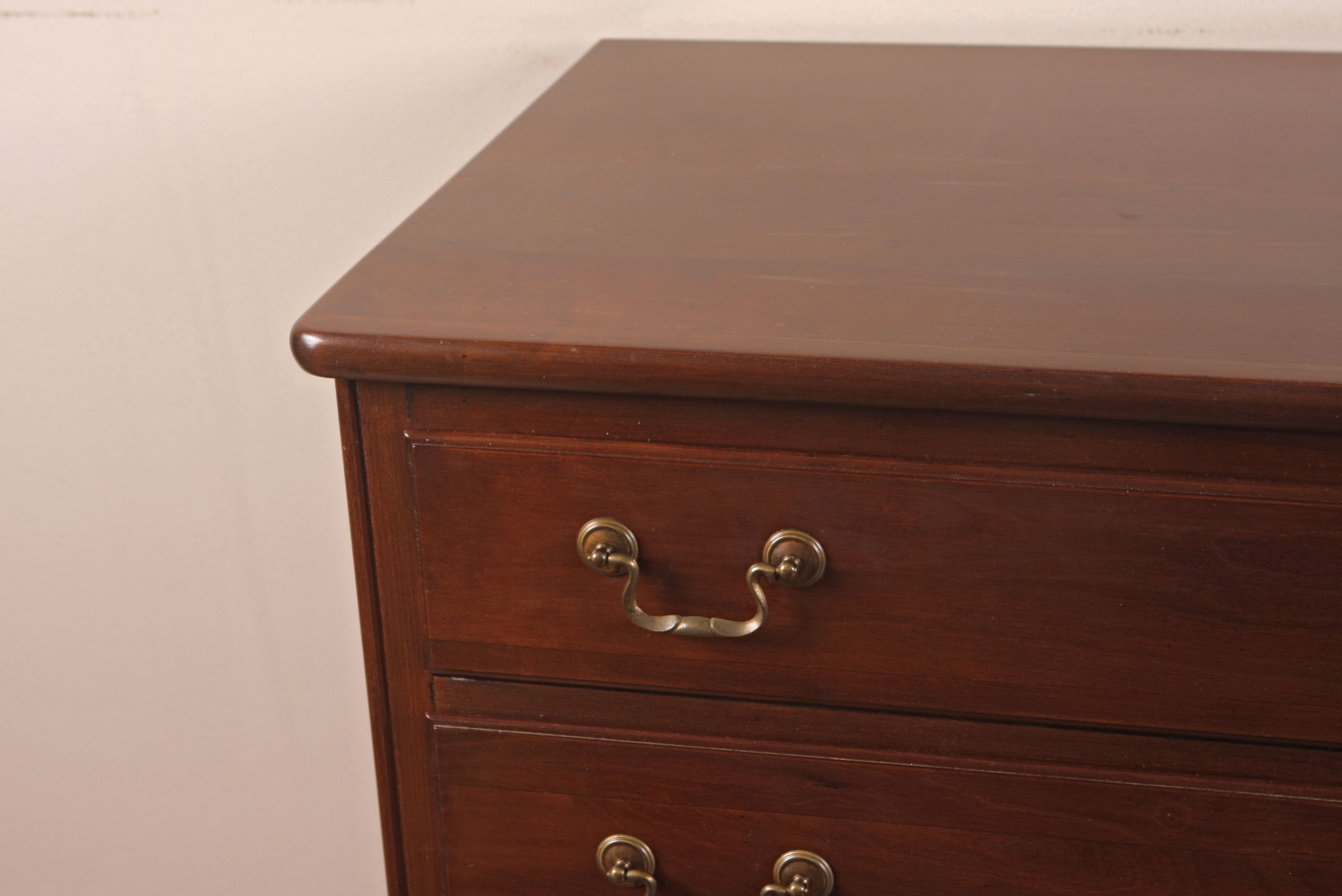 MidCentruy Small Cherry Chest of Drawers From Willett EBTH