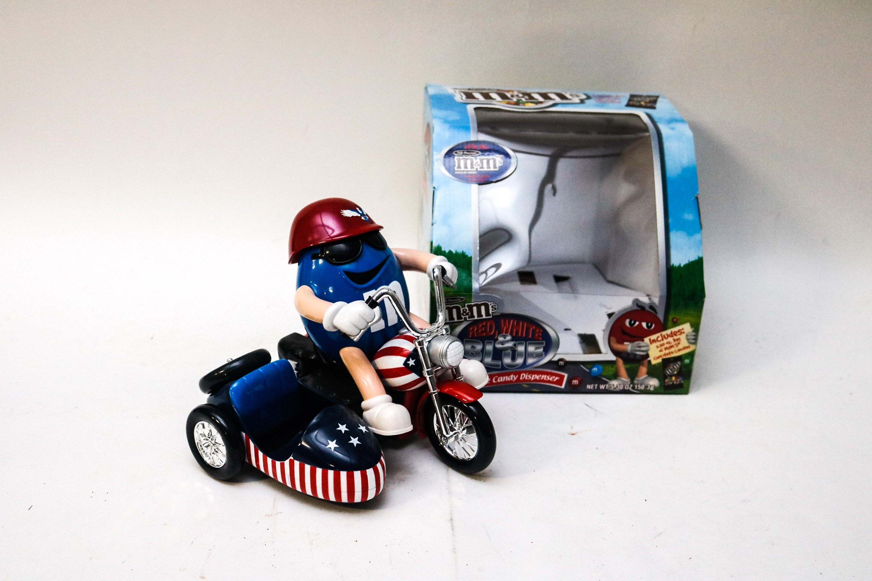 Red, White and Blue M&M Motorcycle Candy Dispenser EBTH