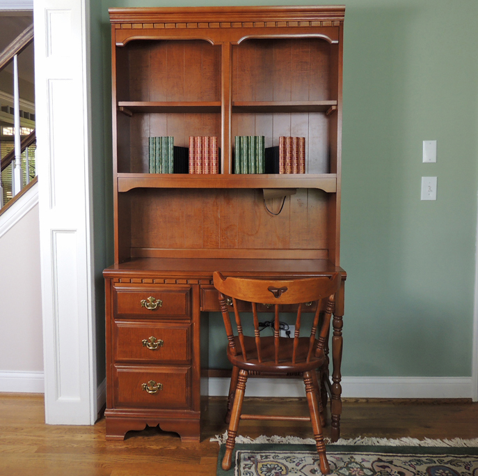 bassett desk with hutch