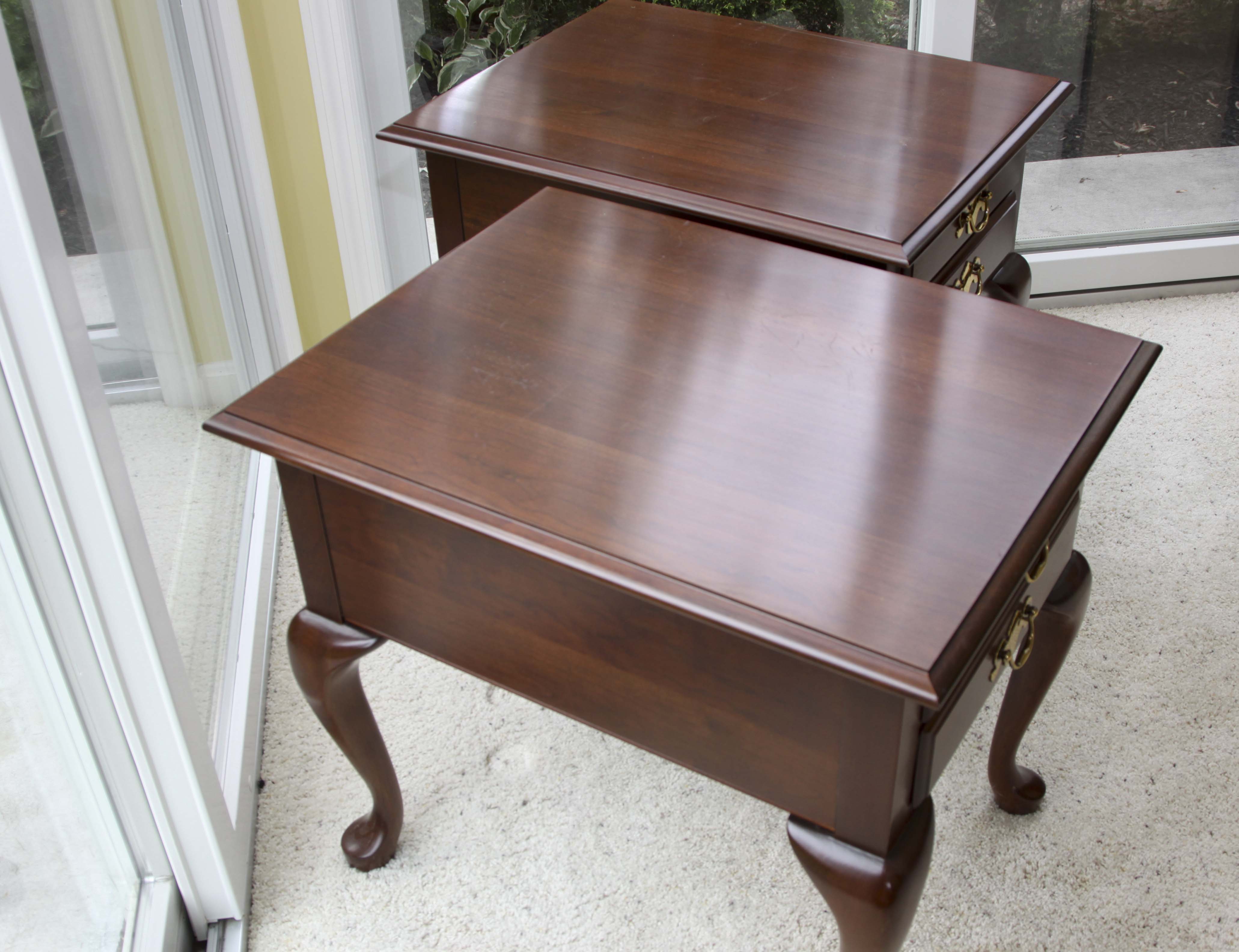 Pair of Queen Anne Style End Tables by Colonial Furniture Co. EBTH