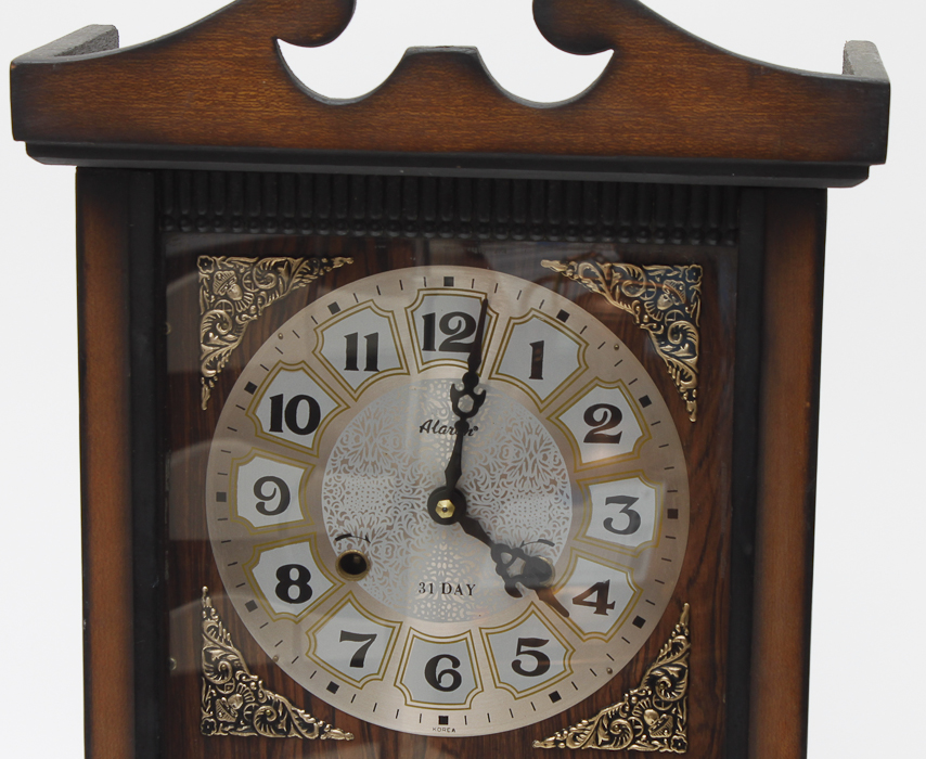 Vintage Alaron 31 Day WindUp Mantle Clock EBTH