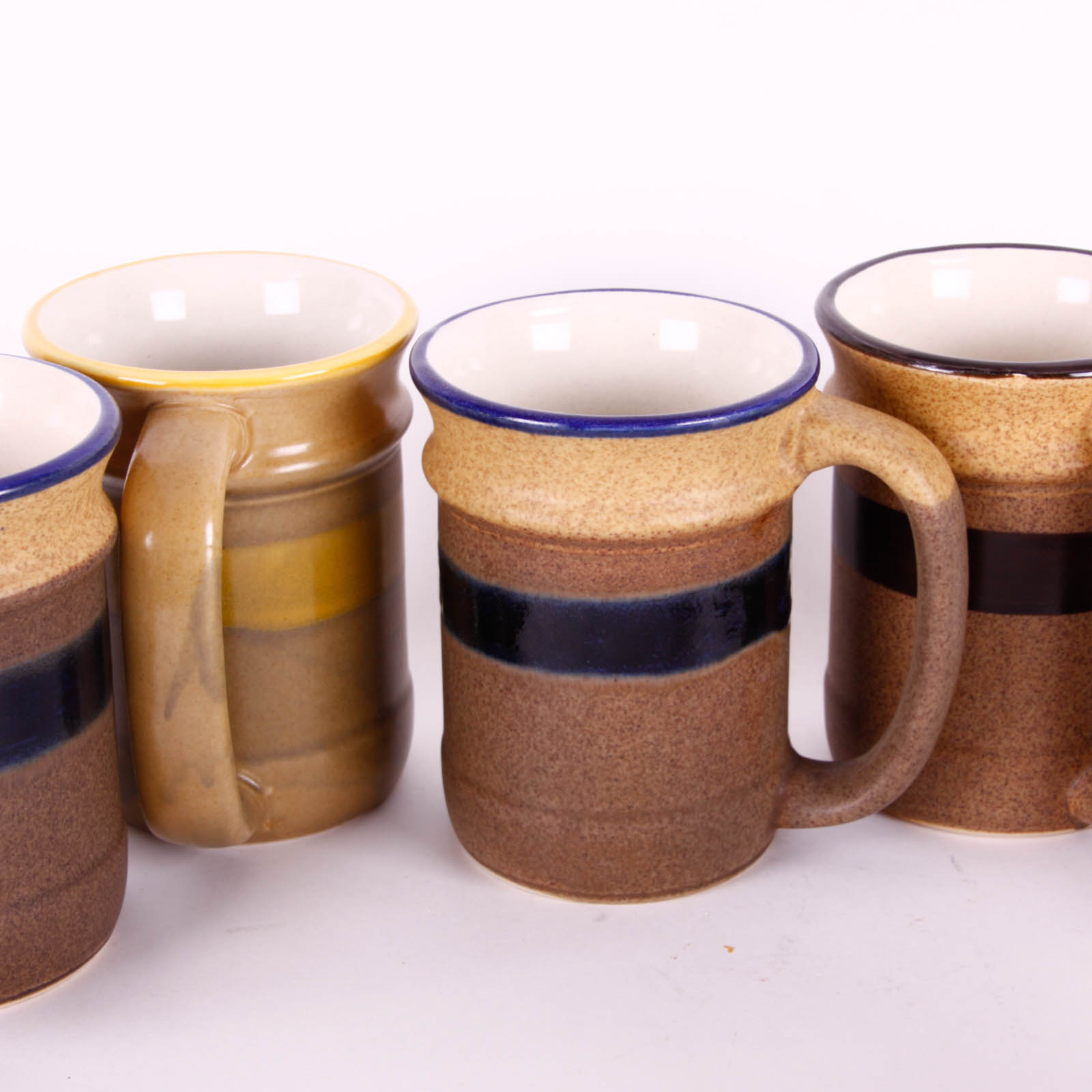 Sunnycraft Stoneware Mugs EBTH    MG 7300 