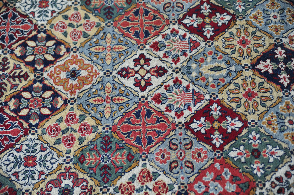 Burlington Industries Pahlavi Collection Machine Woven Rug EBTH