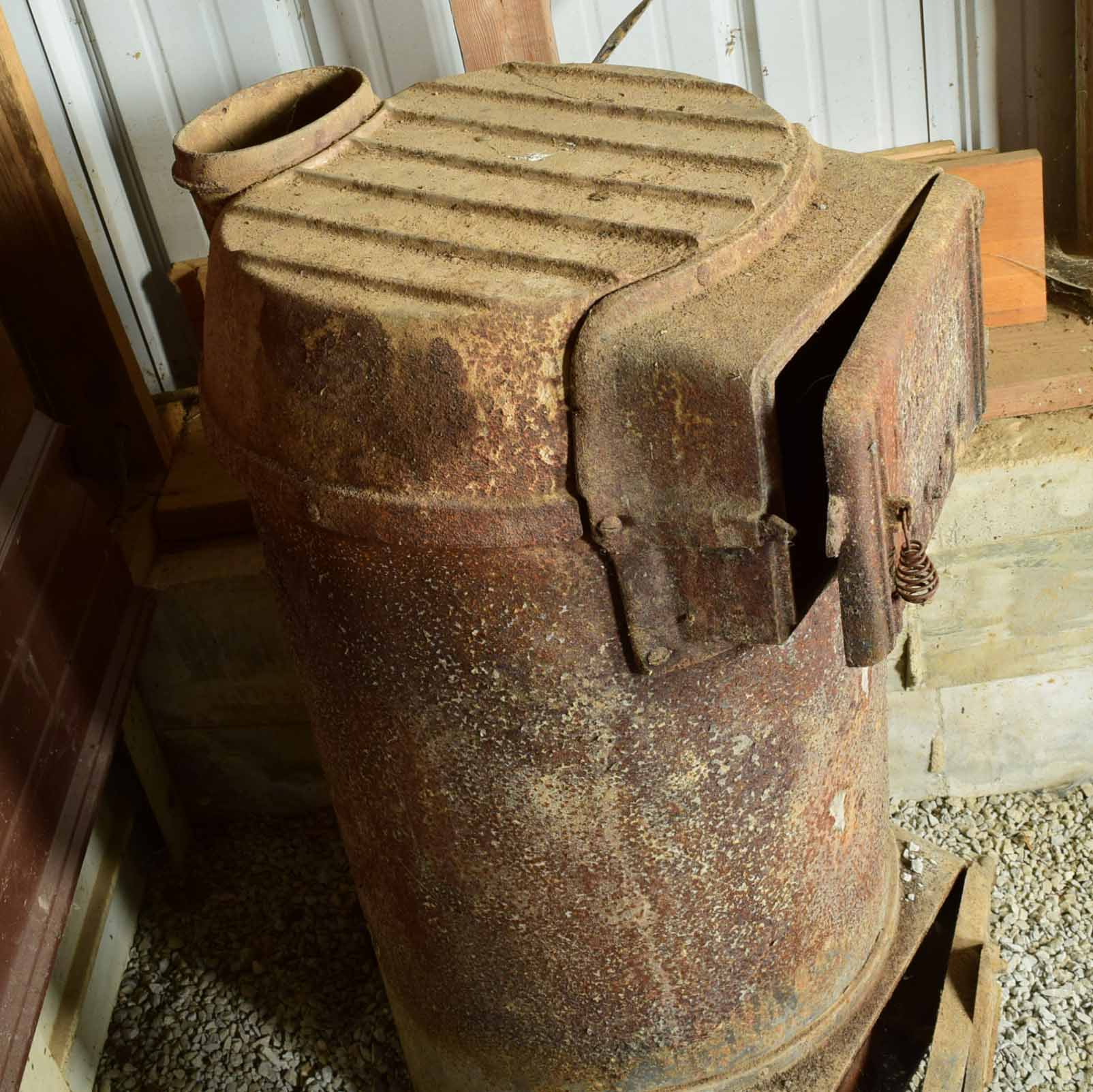 Antique KingOHeat Stove EBTH