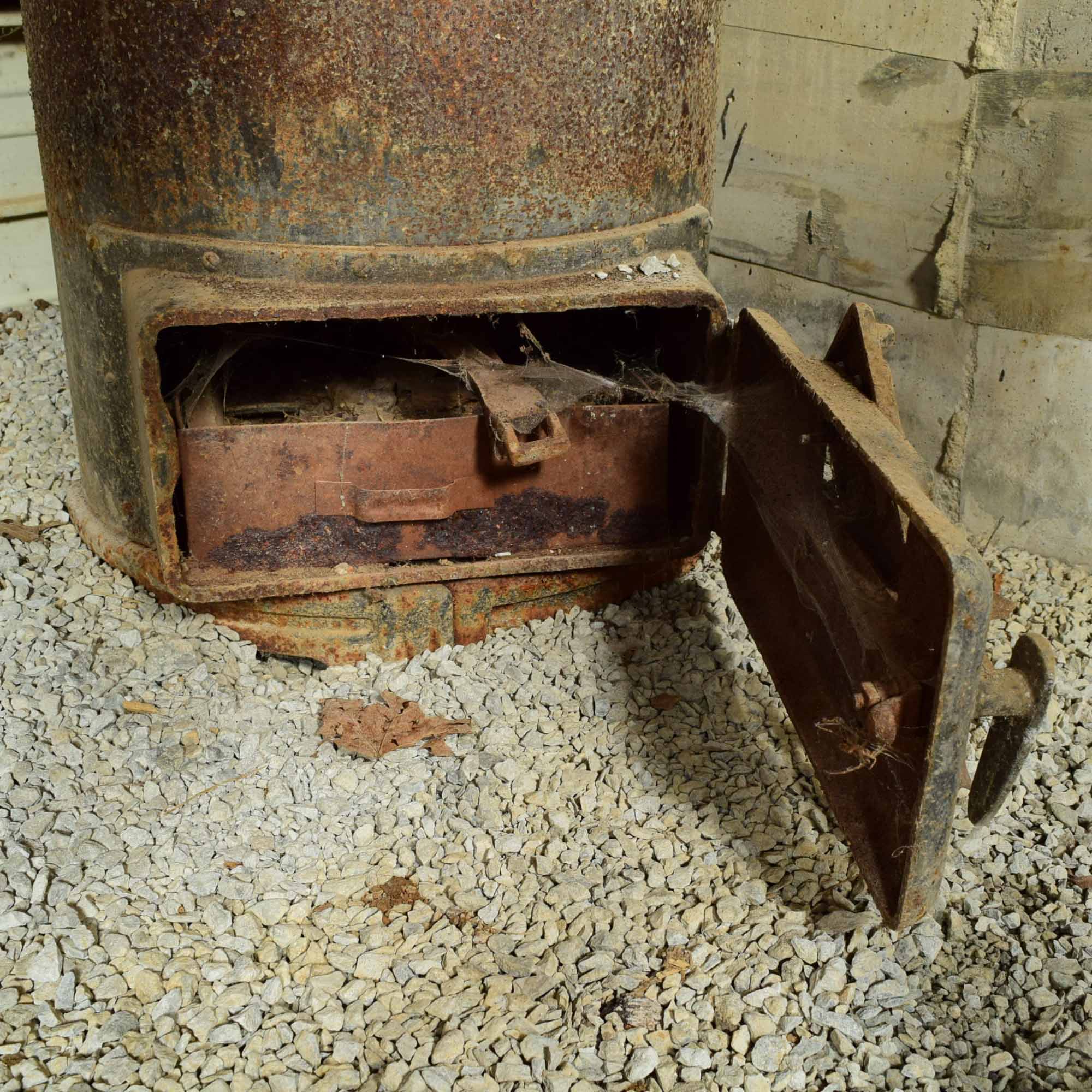 Antique KingOHeat Stove EBTH