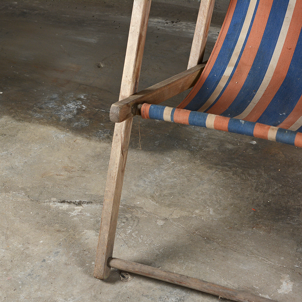 Vintage Striped Folding Beach Chairs EBTH