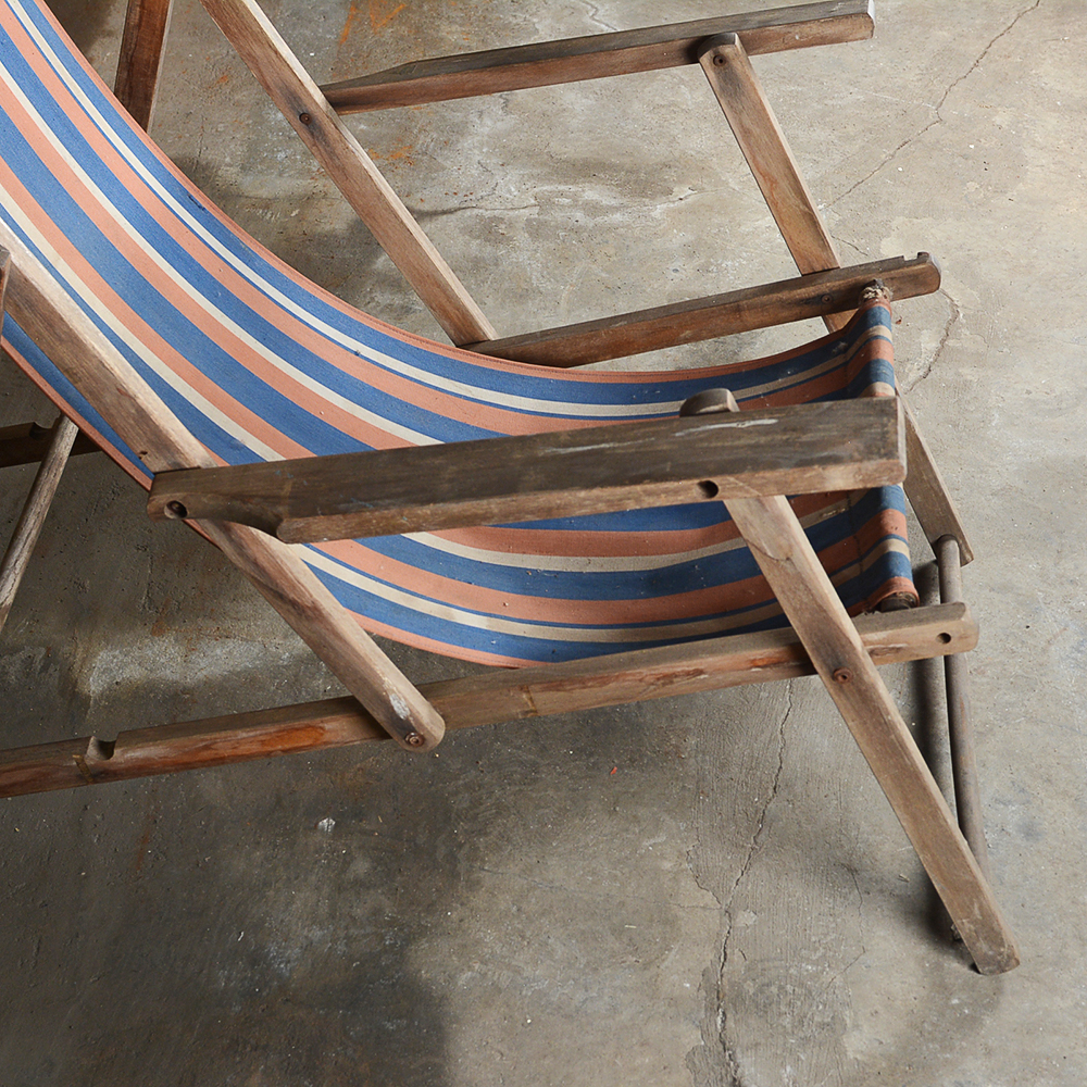 Vintage Striped Folding Beach Chairs EBTH