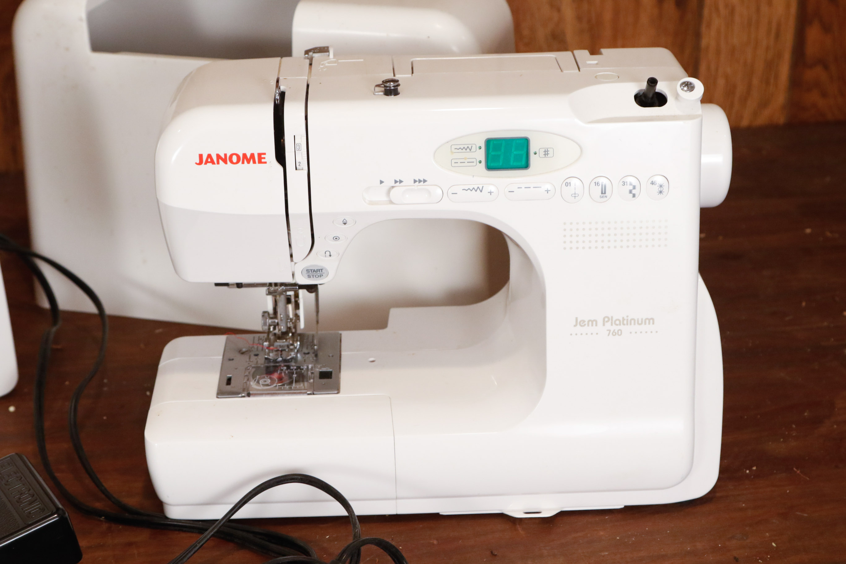 Janome and Kenmore Sewing Machines EBTH