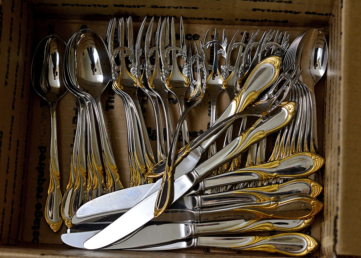 Yamazaki "Cache Gold Accent" Flatware Service for Eight EBTH