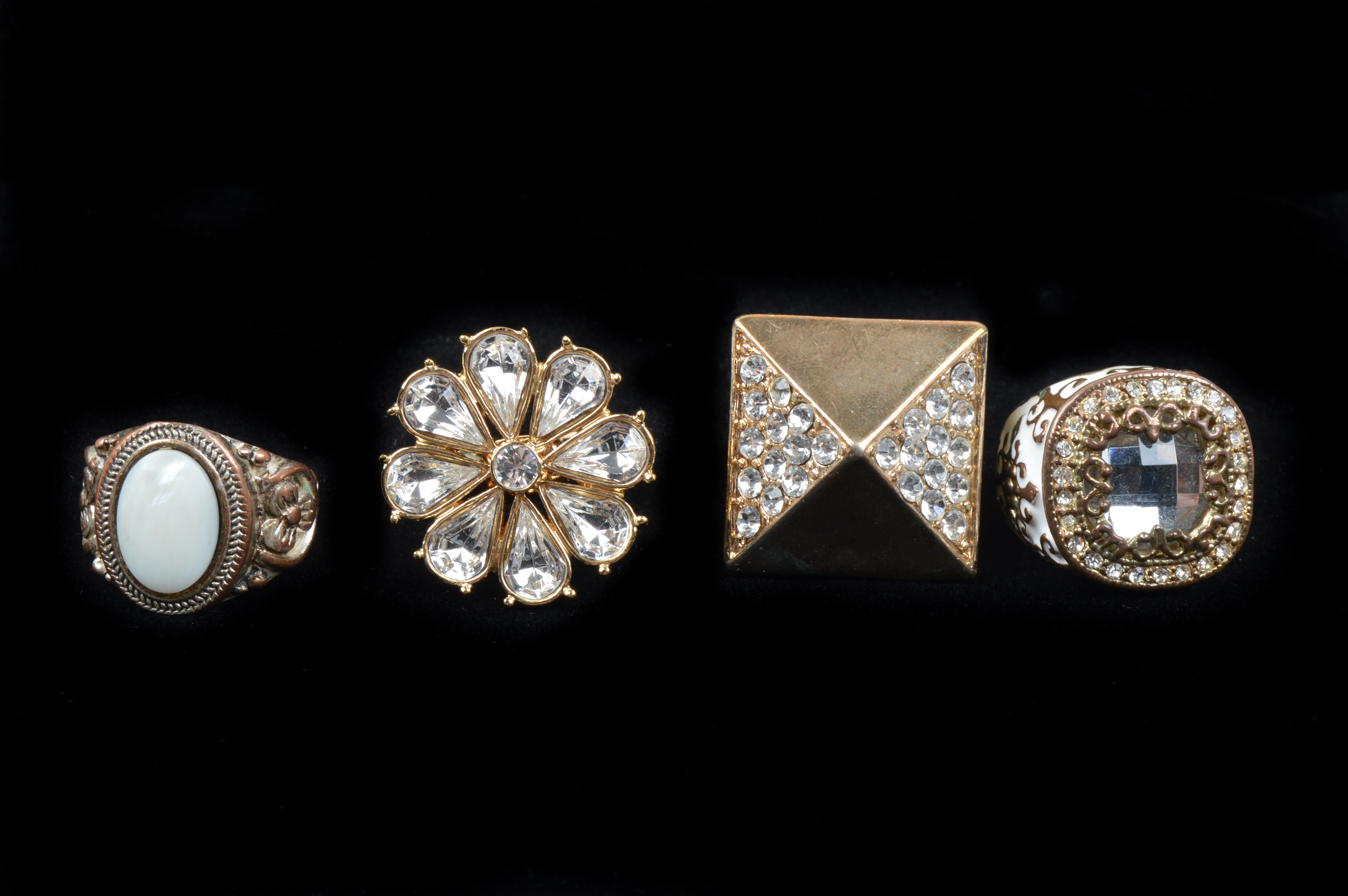 Costume Rings | EBTH