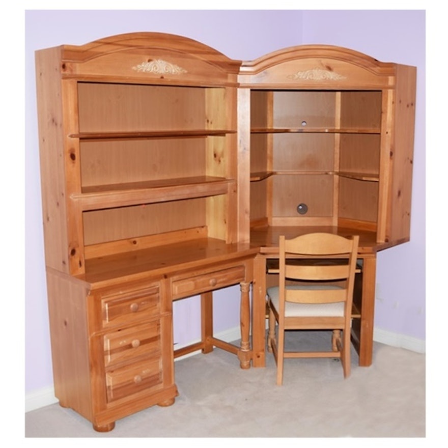 Broyhill Desk Chair And Hutch In Pine Ebth