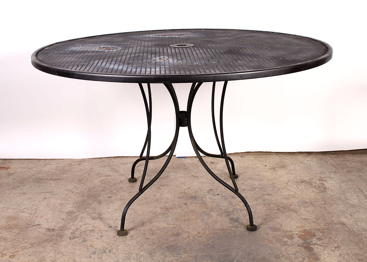 Black Metal Mesh Patio Set EBTH