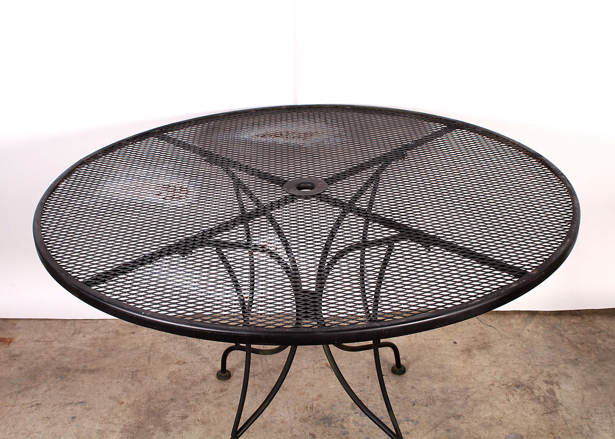 Black Metal Mesh Patio Set EBTH