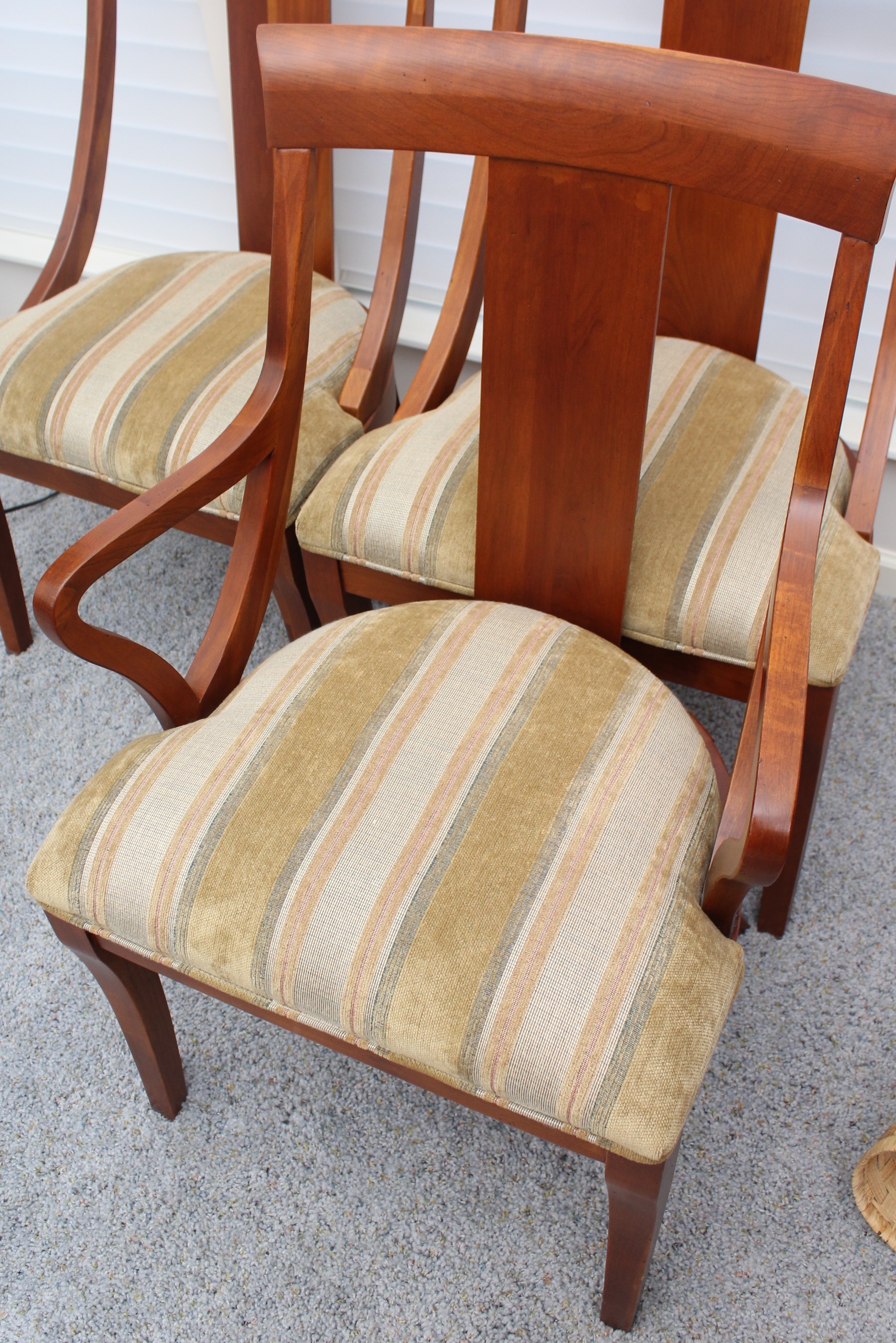 Modern Ethan Allen "Medallion" Dining Chair Set EBTH