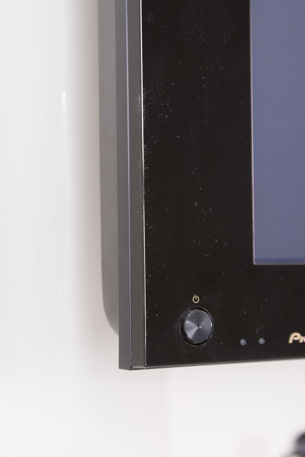 Pioneer Elite 43" Plasma Television EBTH