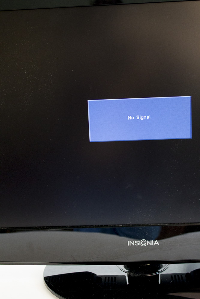 Insignia 24" LCD TV and DVD Combo EBTH