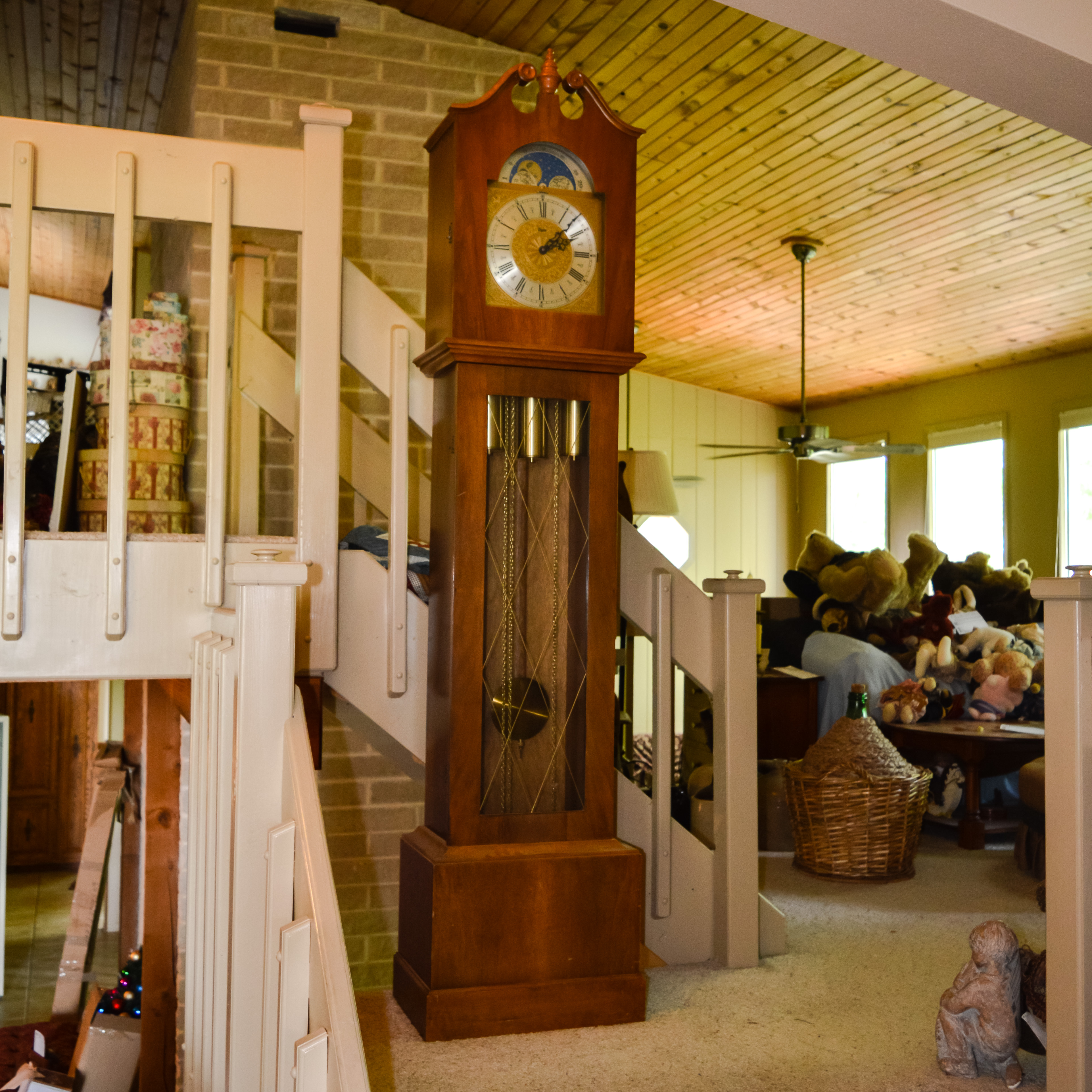 Urgos Grandfather Clock EBTH