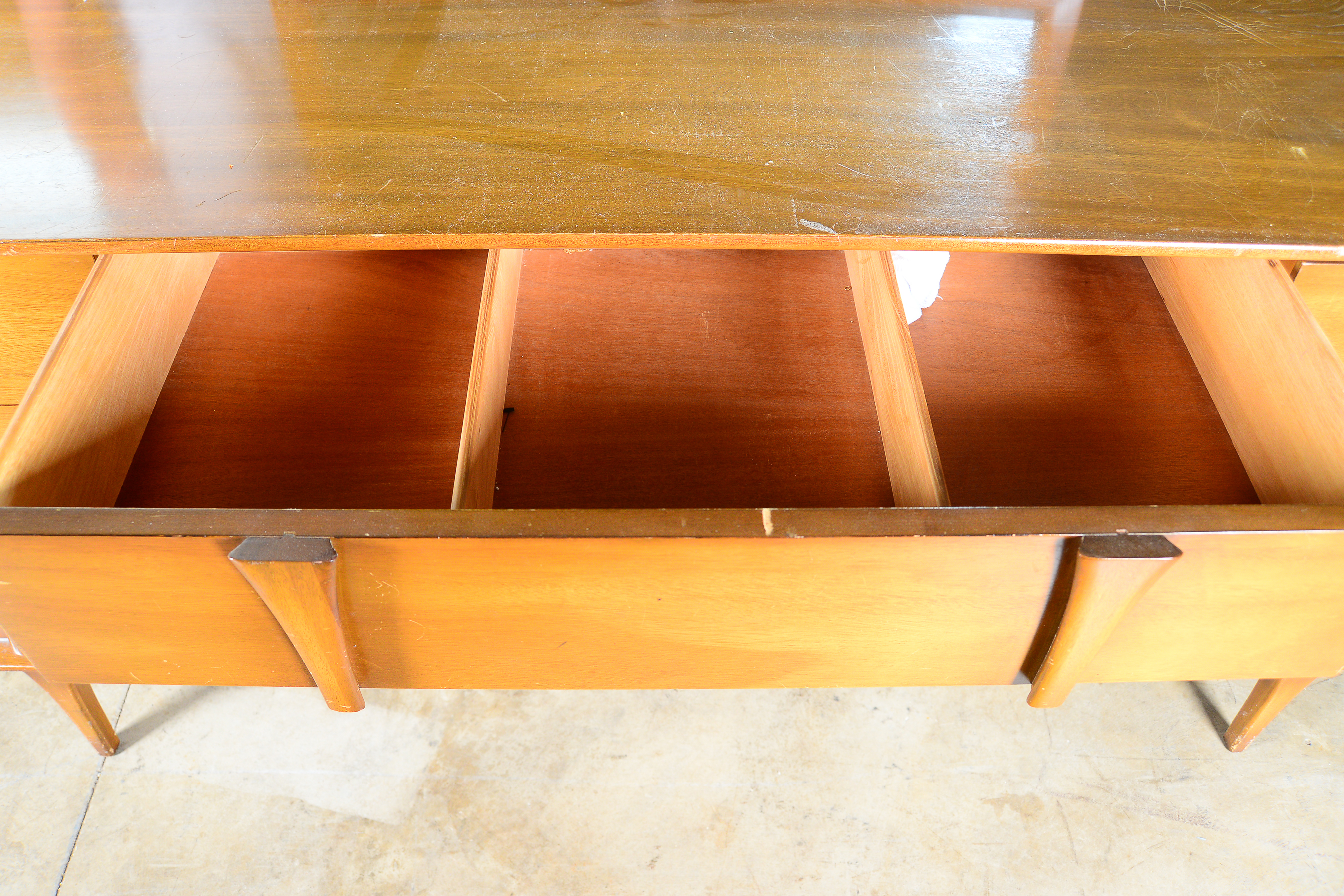 Mid Century Modern Mirrored Dresser EBTH