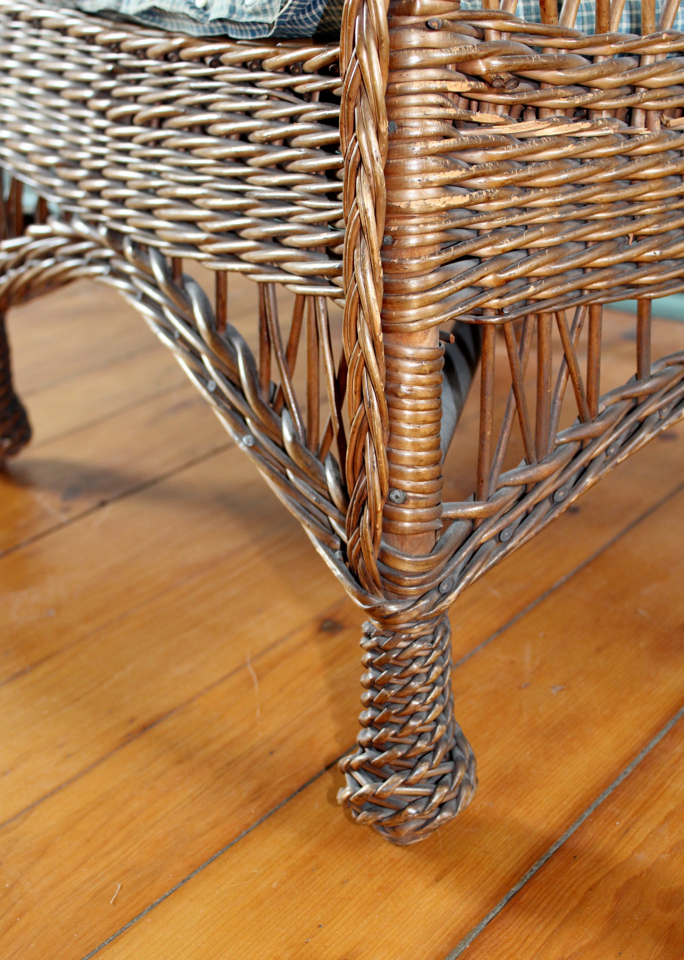 White Wicker Plant Table and Easy Chair EBTH