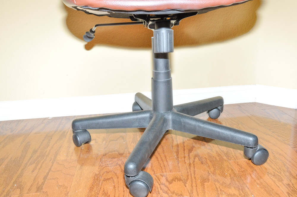 Swinton Avenue Trading Office Chair EBTH