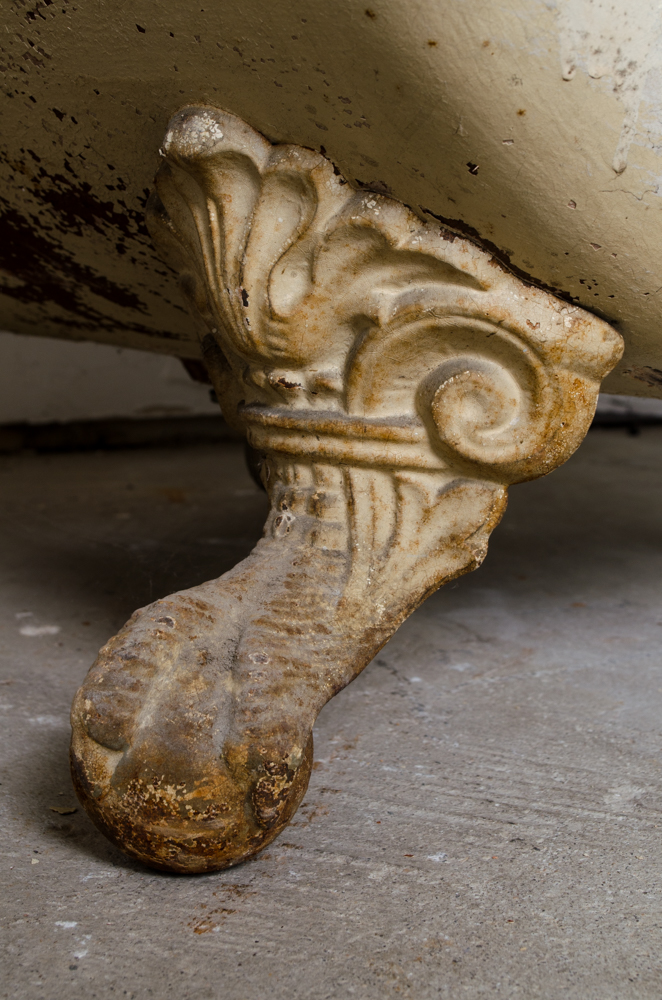 Vintage Foot Bath EBTH