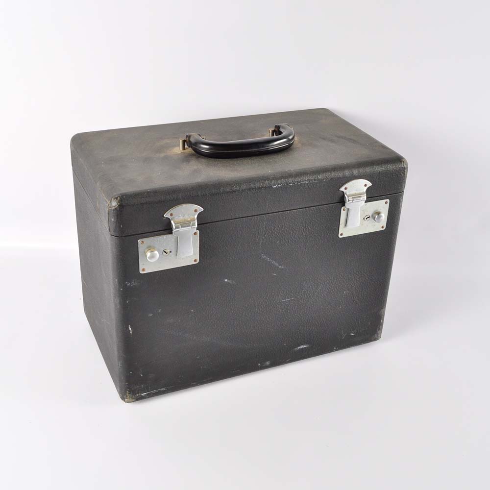 Vintage Singer Sewing Machine EBTH